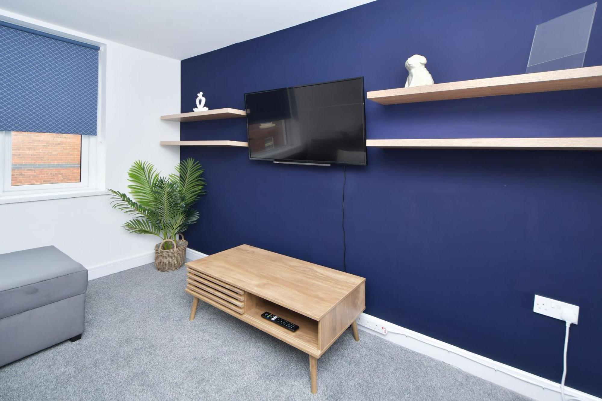 Sapphire Apartments By Yourstays - Luxury 2 Bedroom Apartments In Crewe Exterior photo