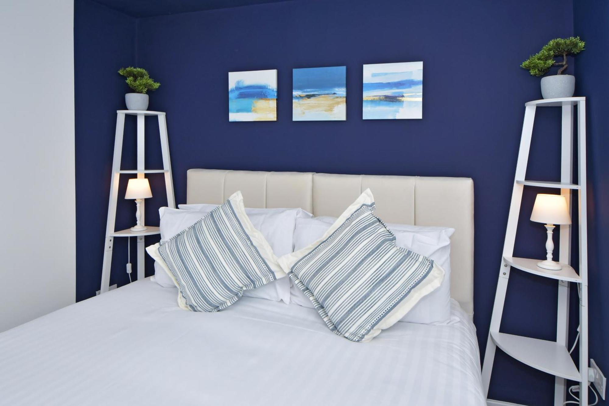 Sapphire Apartments By Yourstays - Luxury 2 Bedroom Apartments In Crewe Exterior photo